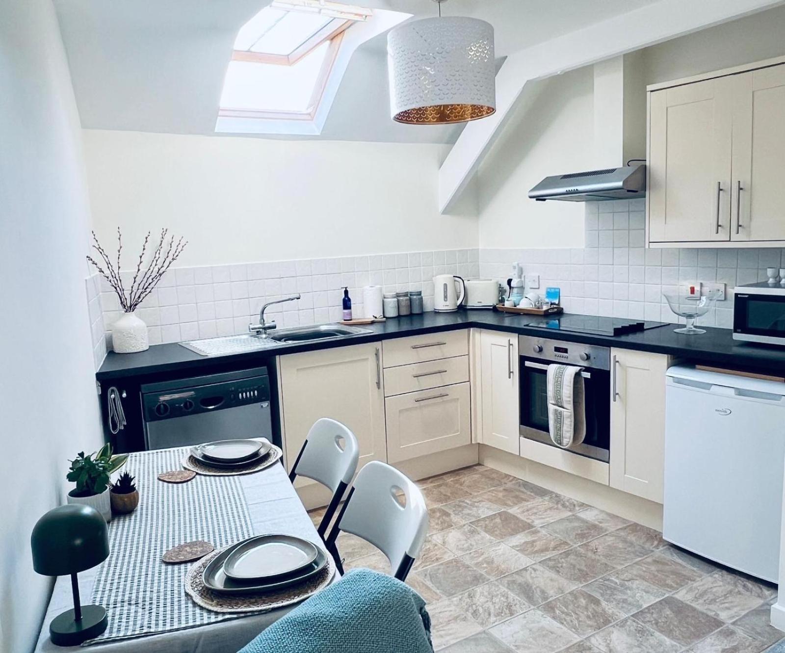 Urban Stay Apartment Central Эйлшем Экстерьер фото